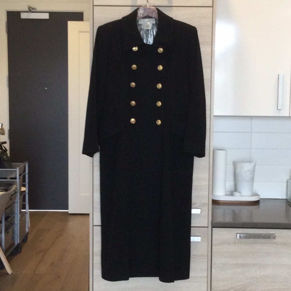 Christian Dior Black Loro Piana Cashmere size 12 bust 38" length 50"